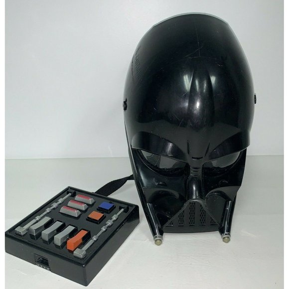 2004 Star Wars Darth Vader Electronic Voice Changer Helmet Mask Hasbro Costume